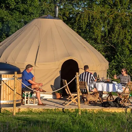 Yurtshire Fountains - Wensley Yurt 롯지 리펀